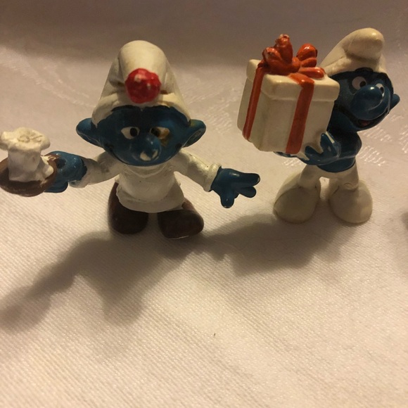 Lot of 4 Vintage Smurfs 1979 Peyo Germany Bully cake, present, bedtime - Picture 10 of 12